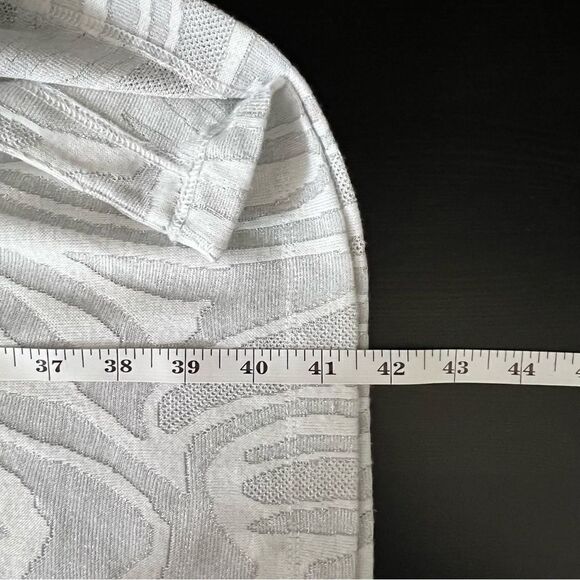 Chico's Womens Size 3 Long Open Cardigan Tunic Gray Silver Metallic 3/4 Sleeve - Picture 14 of 14